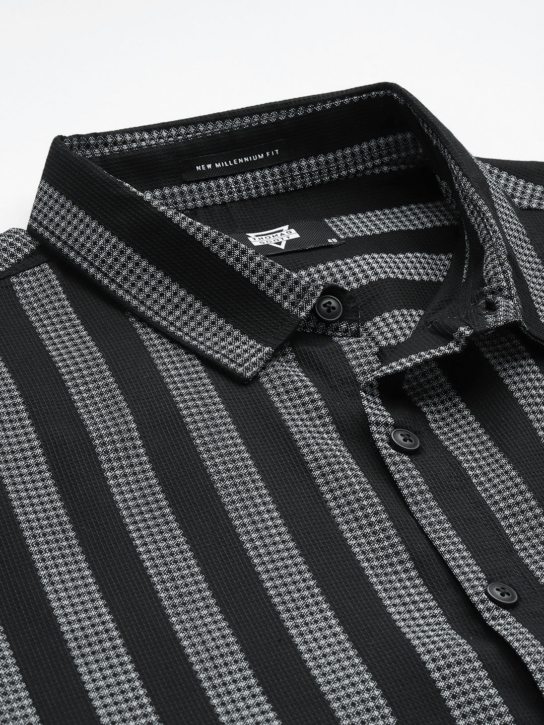 Thomas Scott Men Black Plus Size Regular Fit Short Sleeves Waffle Printed Woven Casual Shirt