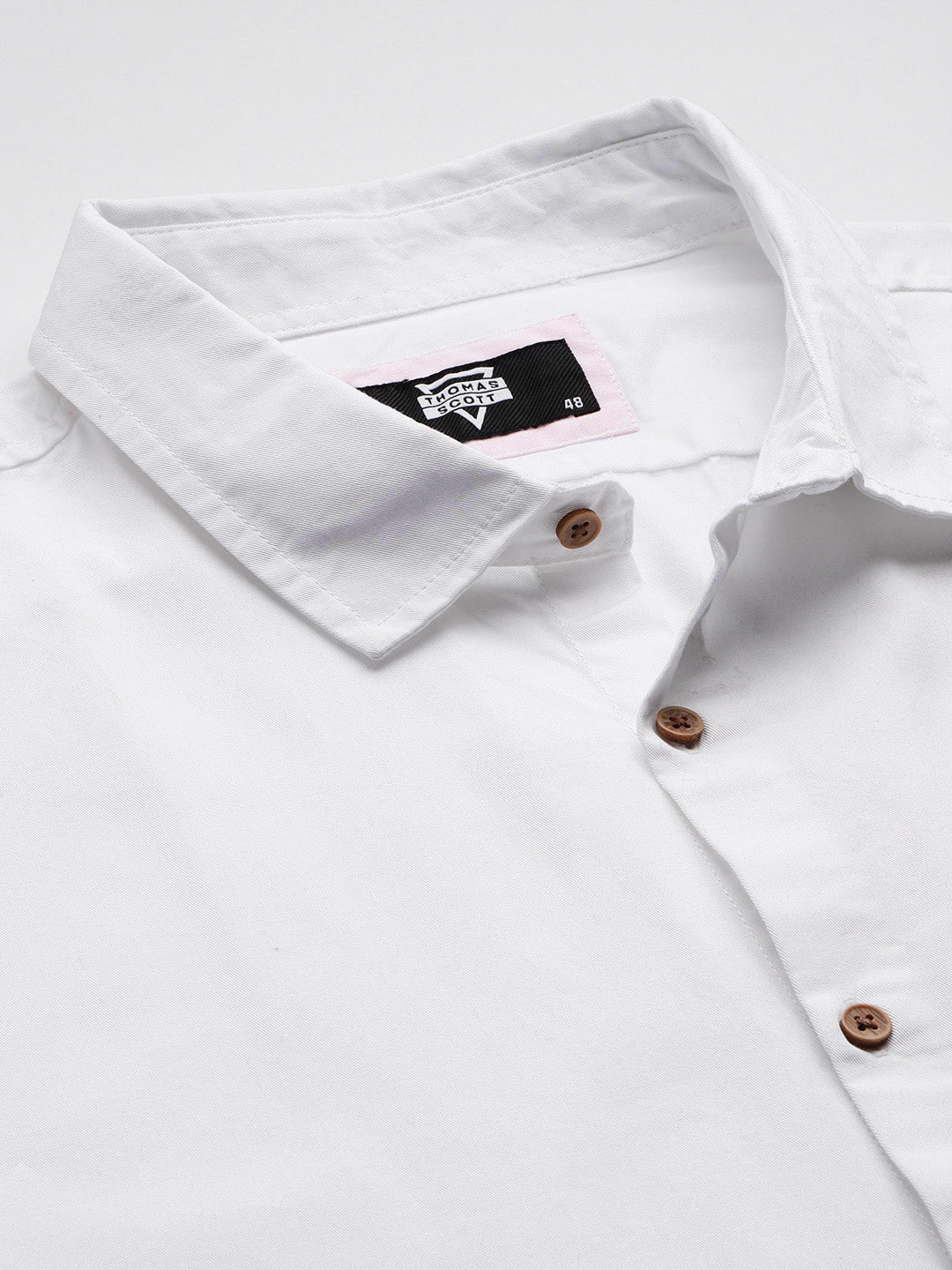 Thomas Scott Men White Plus Size Regular Fit Short Sleeves Spread Collar Pure Cotton Casual Shirt