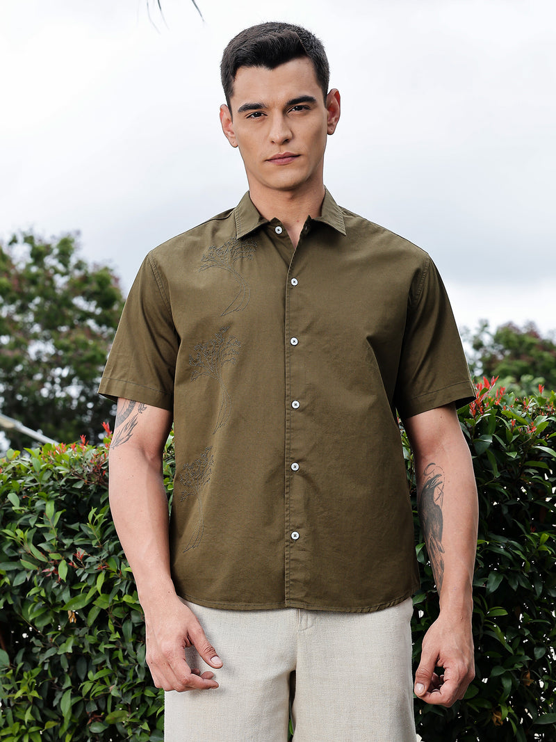 Thomas Scott Men Mehandi Regular Fit Short Sleeves Spread Collar Embroidered Shirt