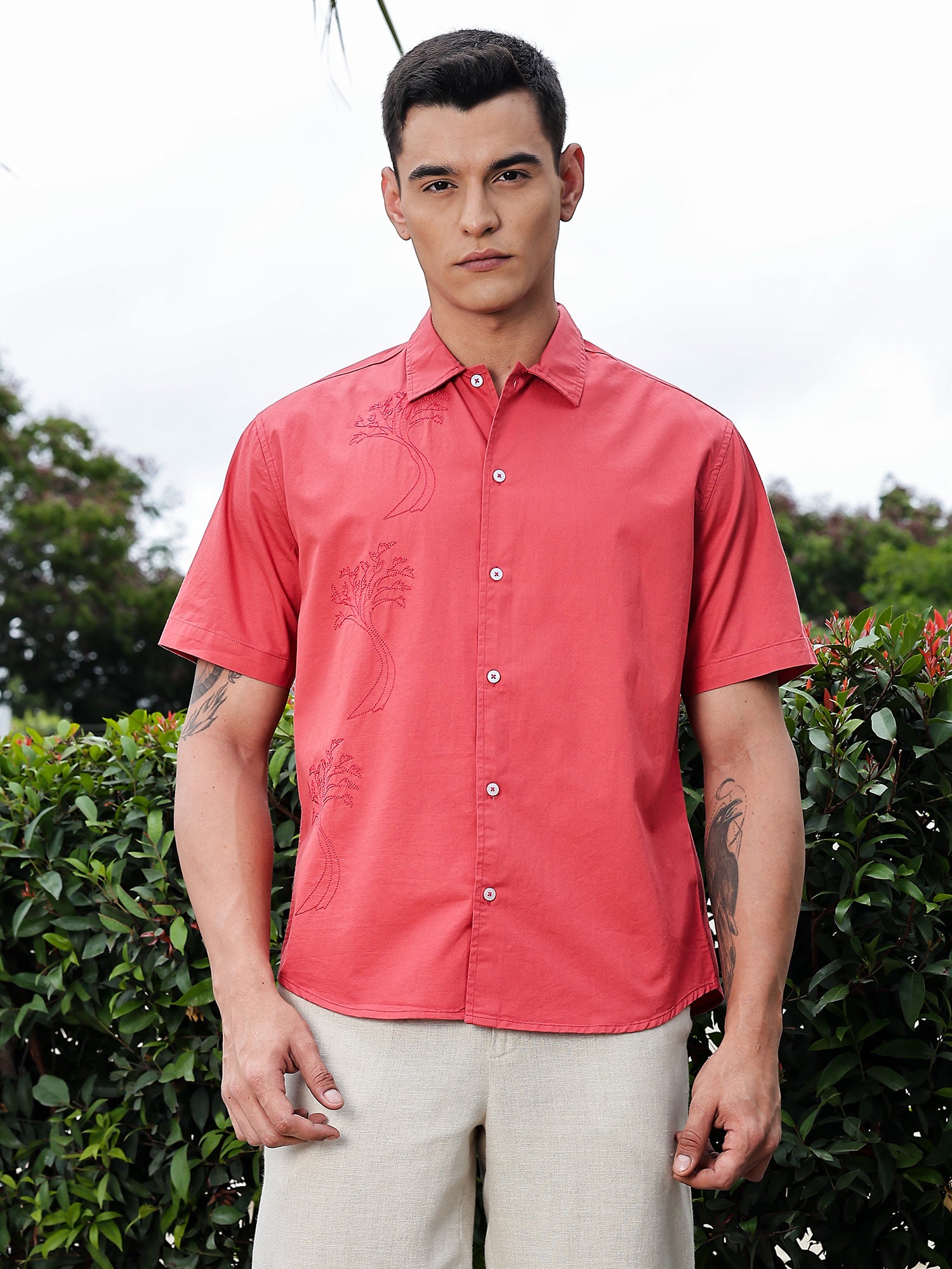 Thomas Scott Men Red Regular Fit Short Sleeves Spread Collar Embroidered Shirt