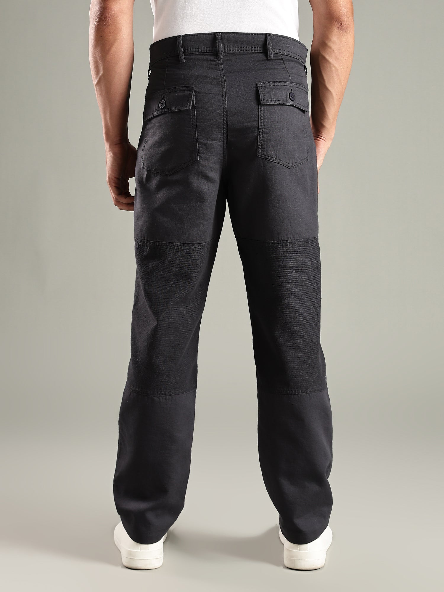 Thomas Scott Men Dark Grey Mid-Rise Relaxed Fit Woven Trouser