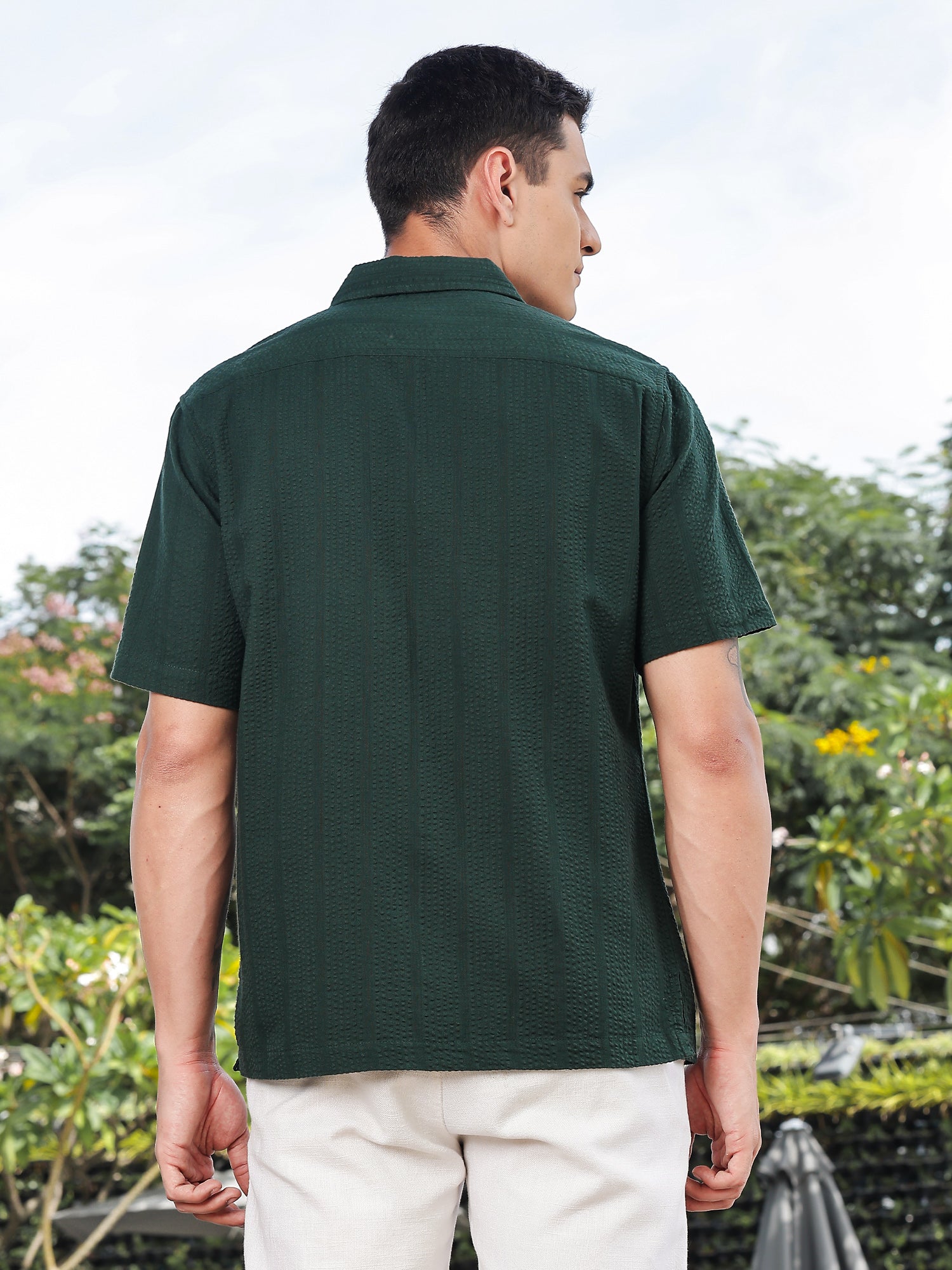 Thomas Scott Men Green Slim Fit Short Sleeves Self Design Seersucker Shirt