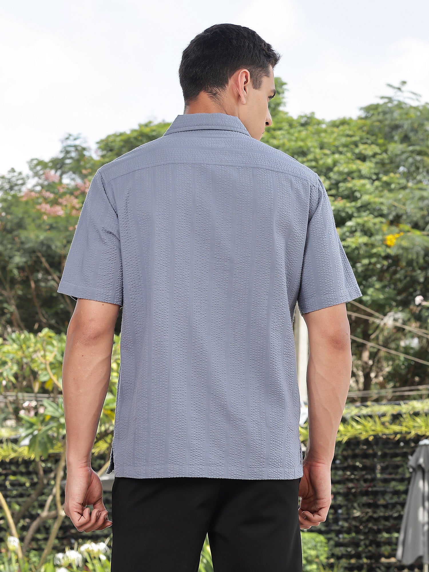 Thomas Scott Men Mid Blue Slim Fit Short Sleeves Self Design Seersucker Shirt