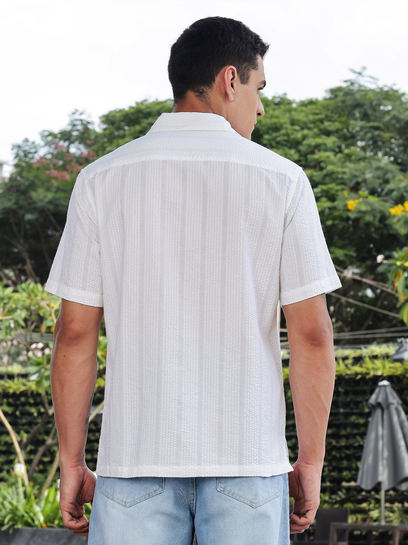 Thomas Scott Men White Slim Fit Short Sleeves Self Design Seersucker Shirt