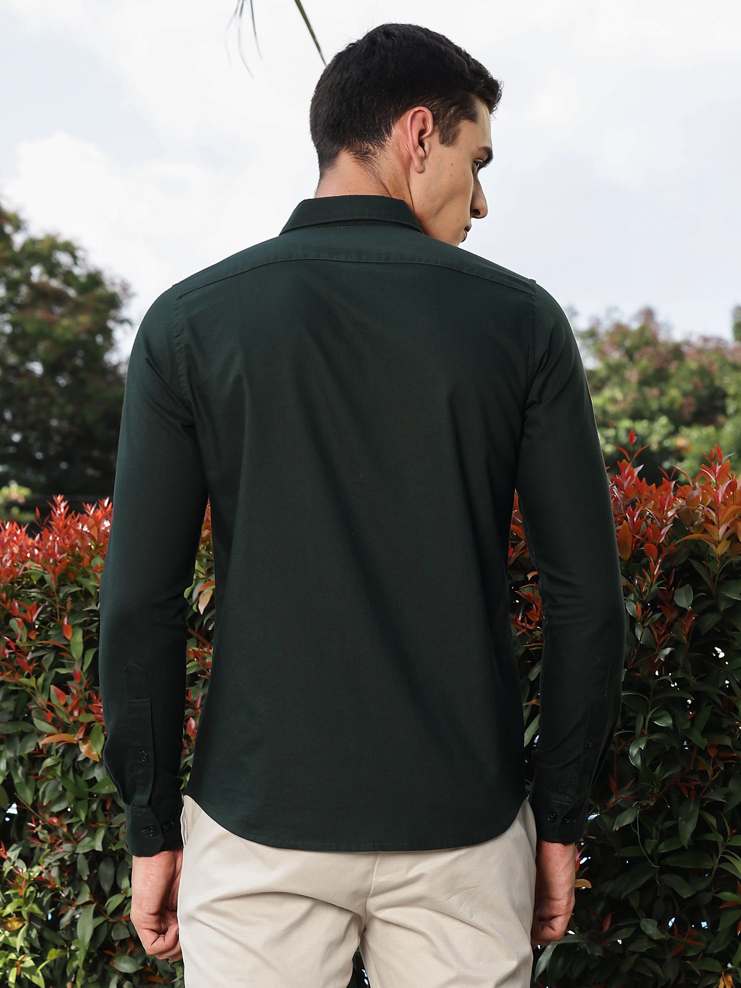 Thomas Scott Men Bottle Green Regular Fit Long Sleeves Spread Collar Oxford Embroidered Shirt