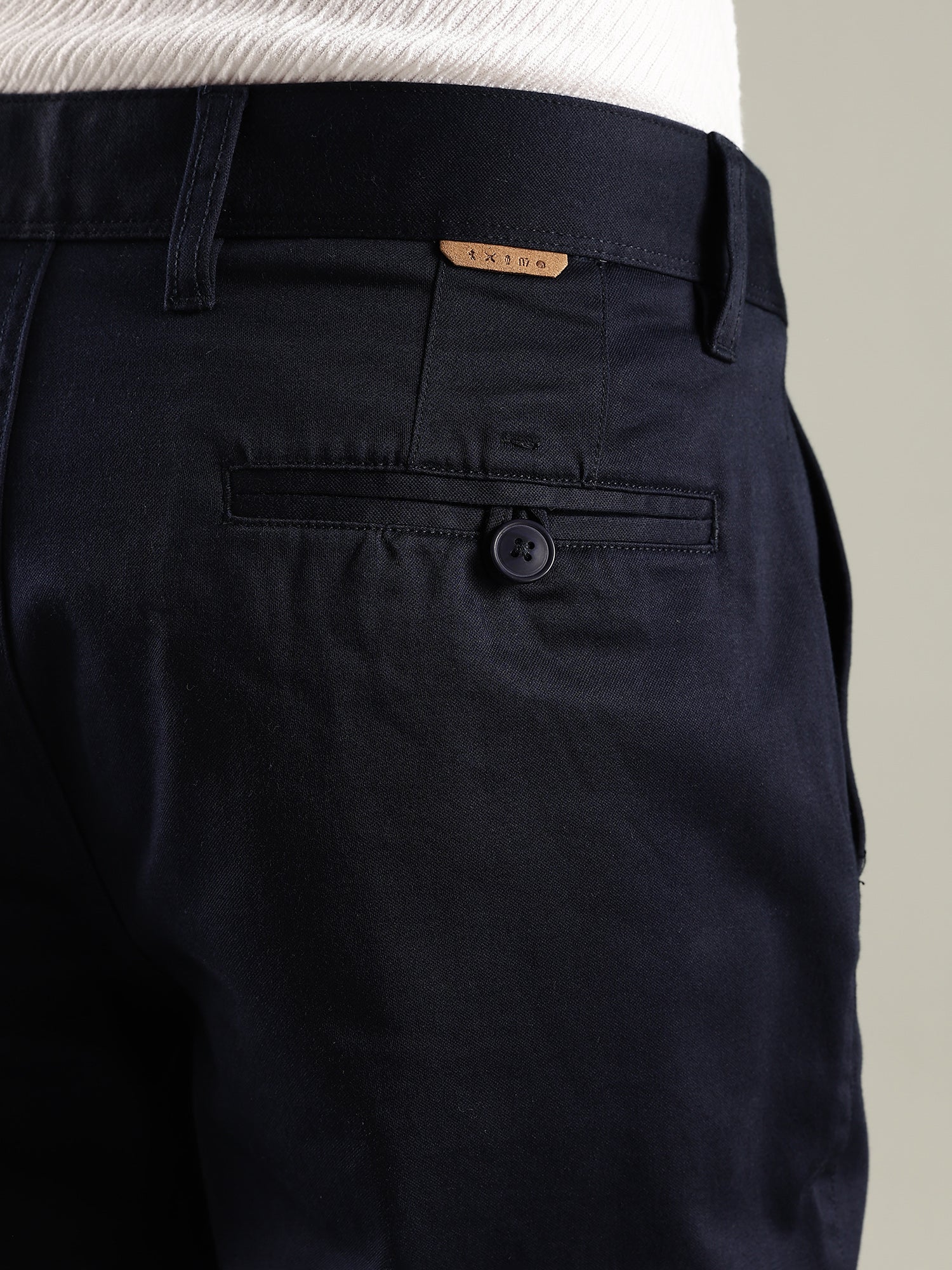 Thomas Scott Men Navy Straight Fit Mid-Rise Solid Chinos Trouser