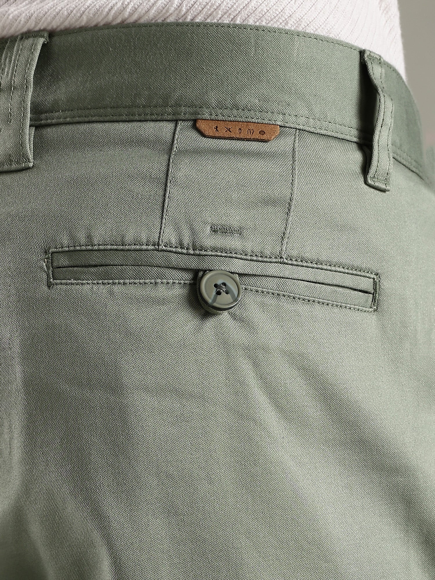 Thomas Scott Men Olive Straight Fit Mid-Rise Solid Chinos Trouser
