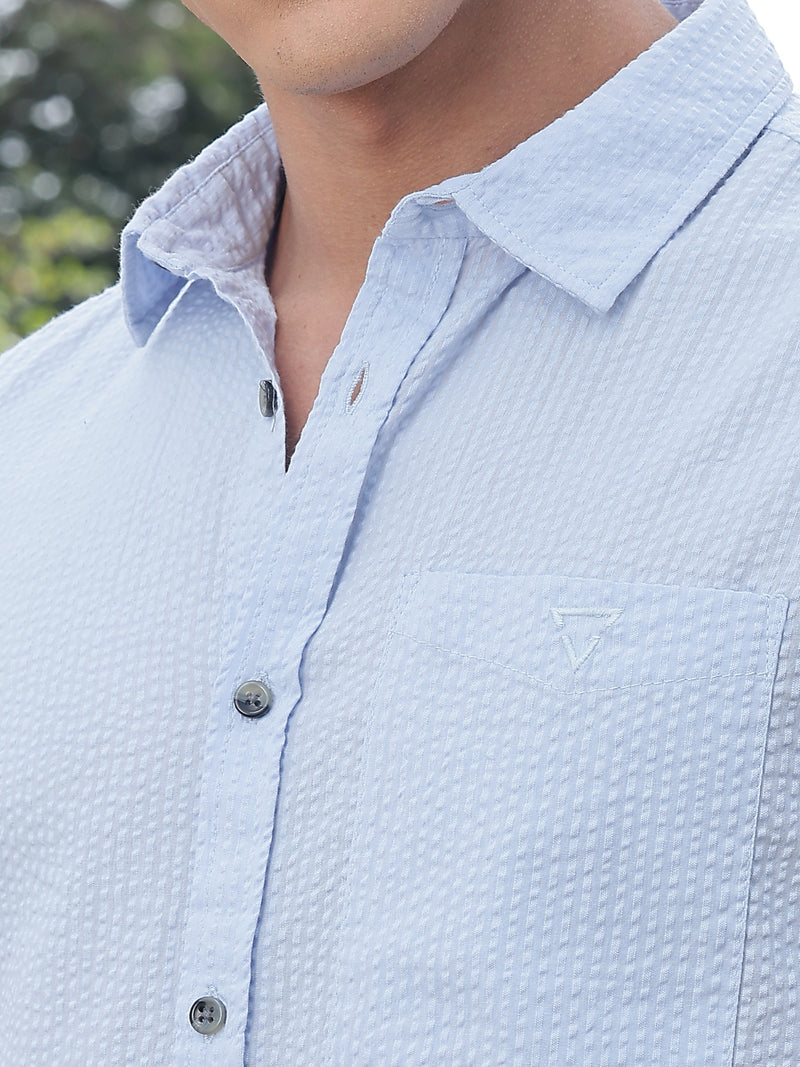 Thomas Scott Men Sky Blue Slim Fit Short Sleeves Spread Collar Seer Sucker Casual Shirt