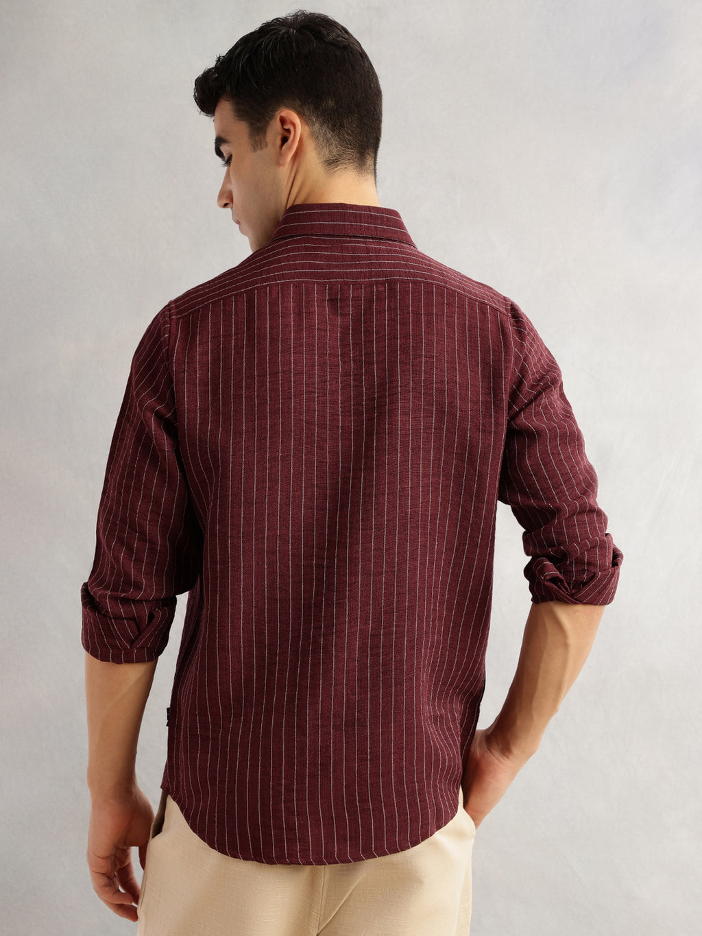 Thomas Scott Men Maroon Slim Fit Long Sleeves Button-Down Collar Polyester Seersucker Casual Shirt