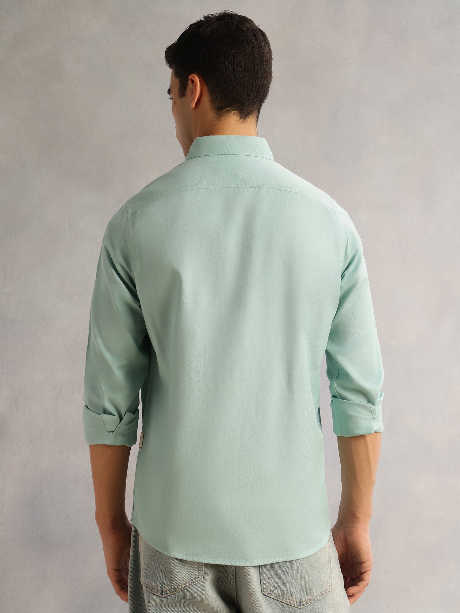 Thomas Scott Men Sea Green Slim Fit Long Sleeves Button Down Collar Solid Twill Casual Shirt
