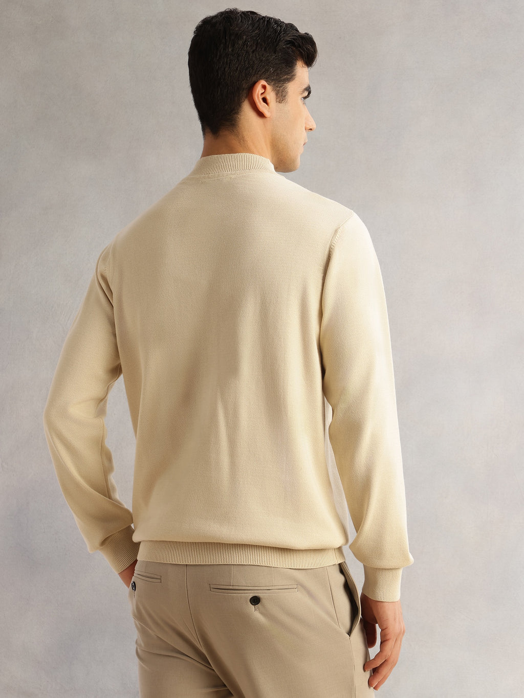 Thomas Scott Men OffWhite Regular Fit Long Sleeves Turtle Neck 100% Cotton Solid Knitted Pullover Sweater