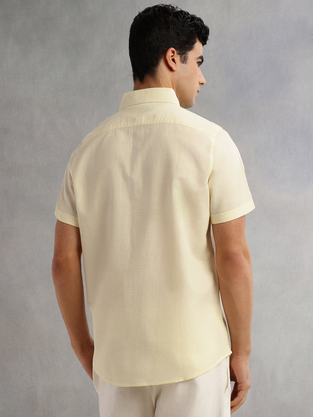 Thomas Scott Men Lemon Premium Regular Fit Short Sleeves Spread Collar Solid Linen Casual Shirt