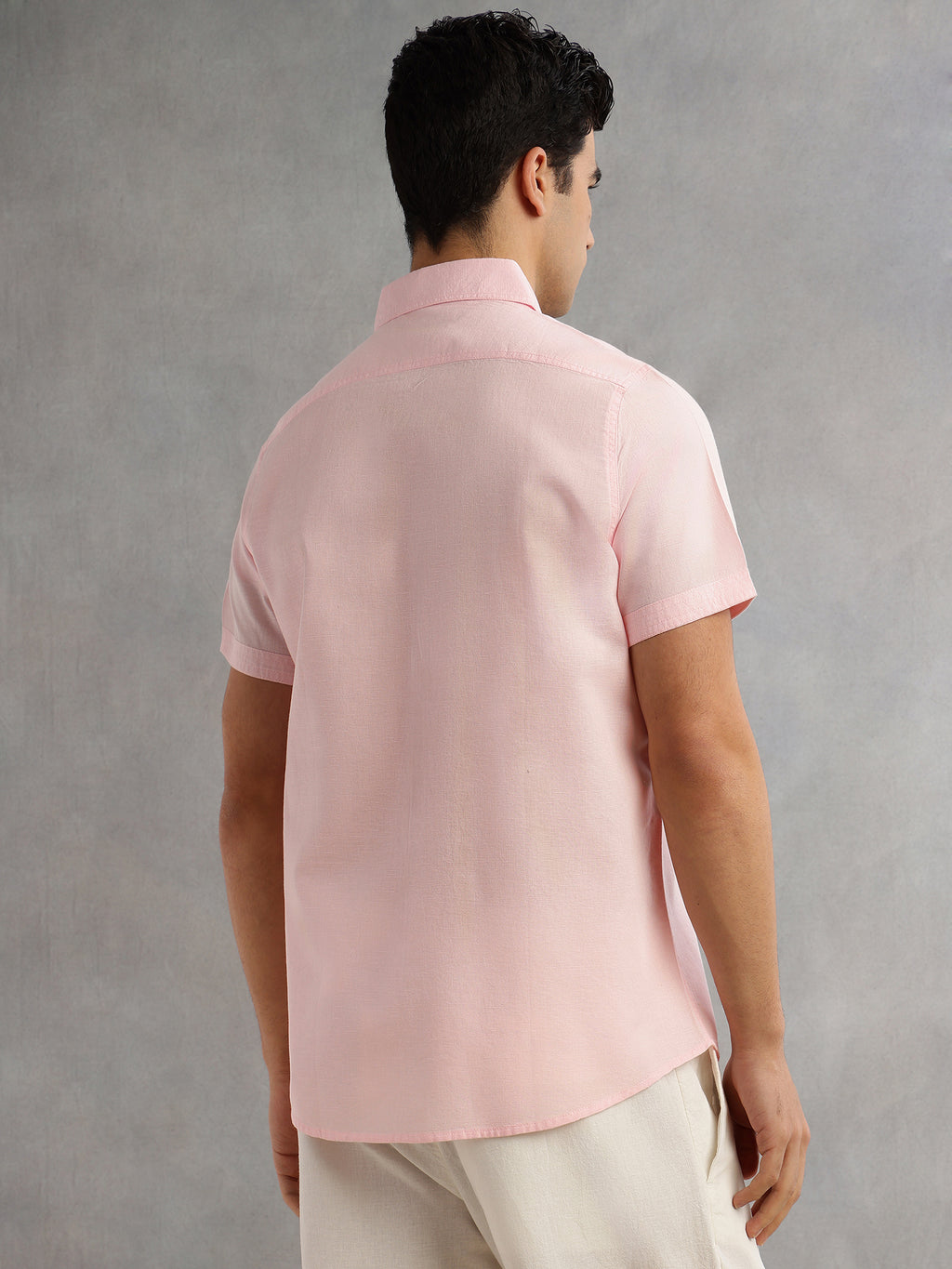 Thomas Scott Men Pink Premium Regular Fit Short Sleeves Spread Collar Solid Linen Casual Shirt