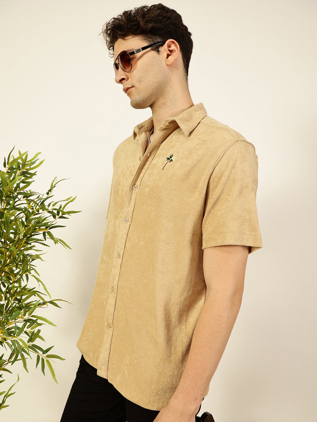 Thomas Scott Men Cream Towel Terry Relaxed Fit Short Sleeves Spread Collar Knitted Casual Shirt