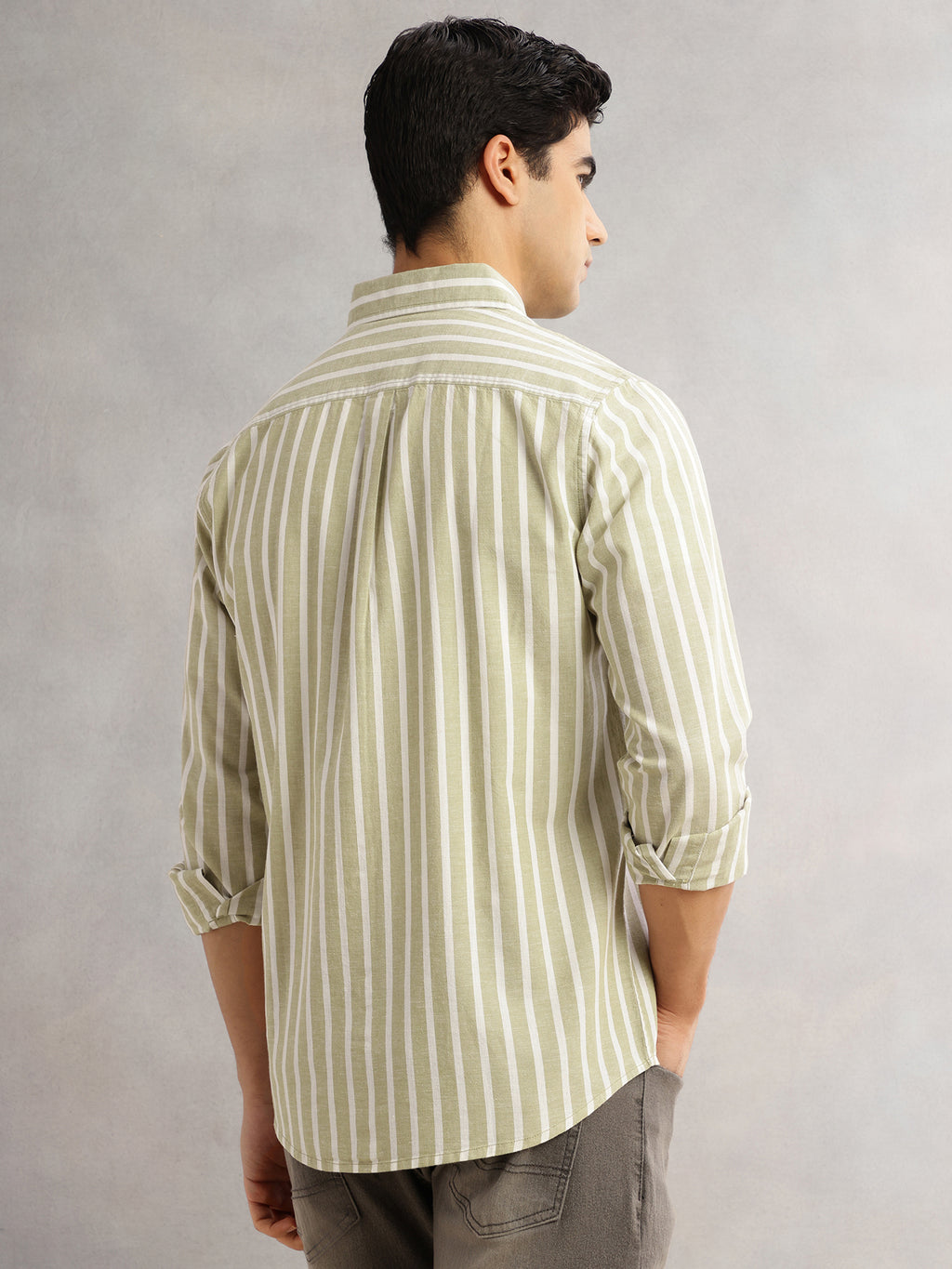Thomas Scott Men Pista Cricket Club Slim Fit Long Sleeves Button-Down Collar Vertical Stripes Cotton Linen Casual Shirt