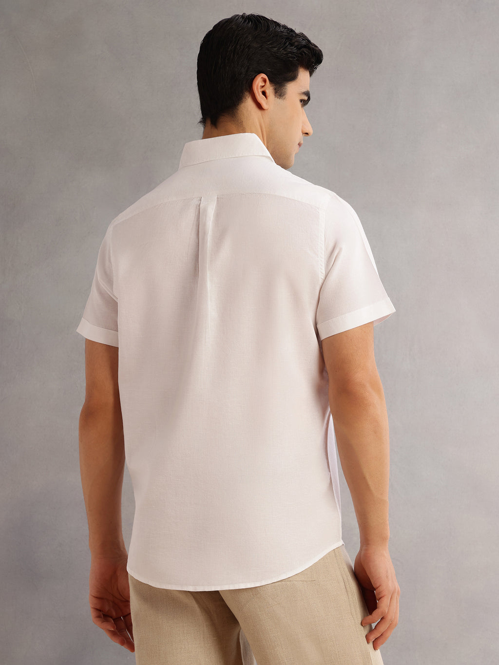 Thomas Scott Men White Cricket Club Regular Fit Short Sleeves Spread Collar Cotton Linen Casual Shirt