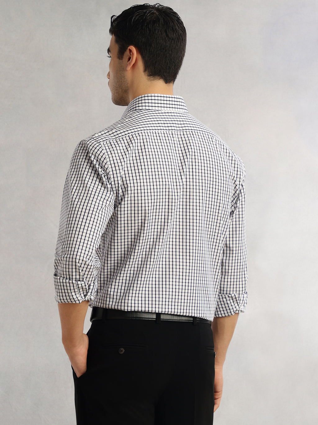 Thomas Scott Men Blue Regular Fit Long Sleeves Spread Collar Micro Checks 100% Cotton Formal Shirt