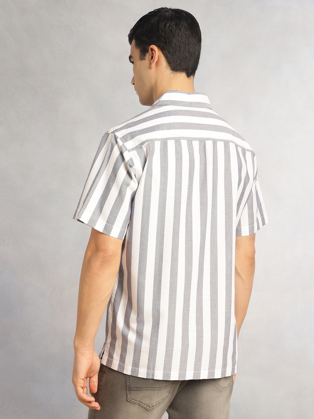 Thomas Scott Men Navy Cricket Club Collection Oversized Short Sleeves Cuban Collar Vertical Striped 100% Cotton Oxford Casual Shirt