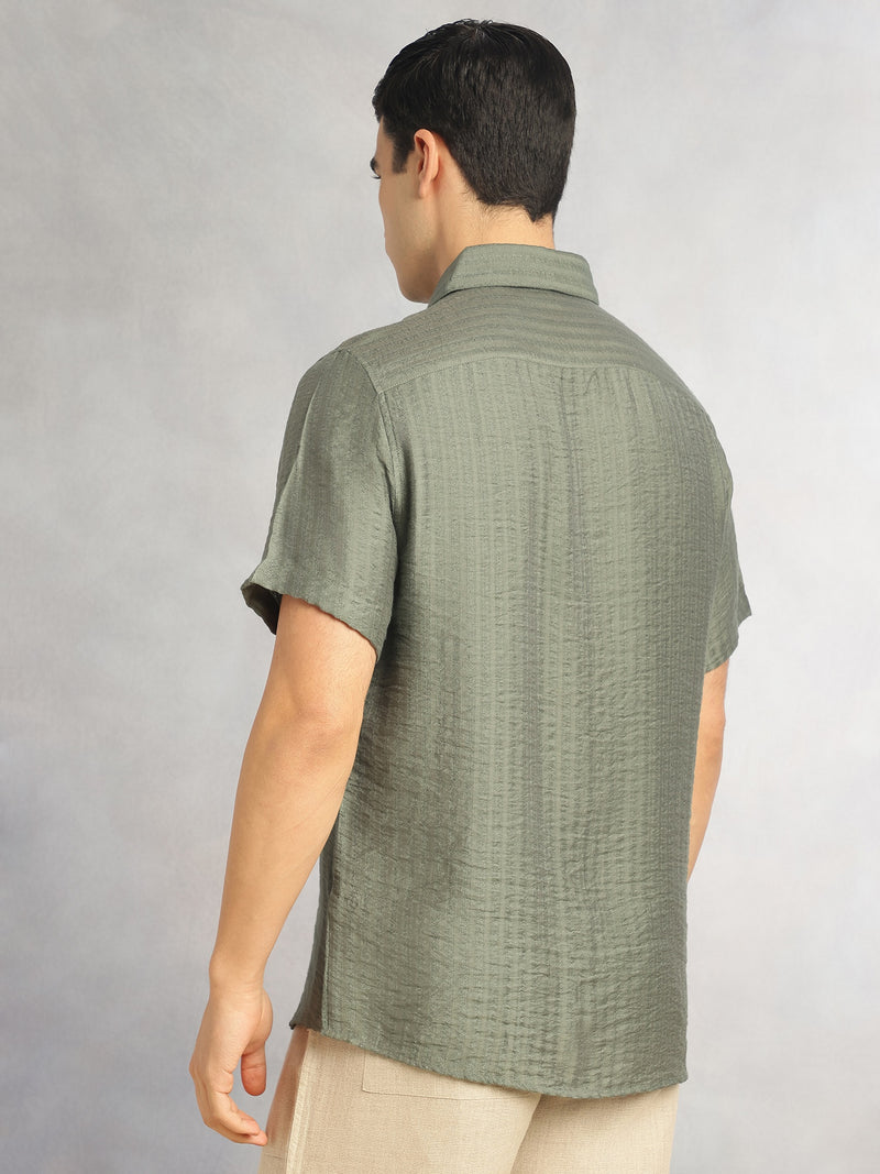 Thomas Scott Men Olive Regular Fit Short Sleeves Spread Collar Textured Polyester Casual Shirt