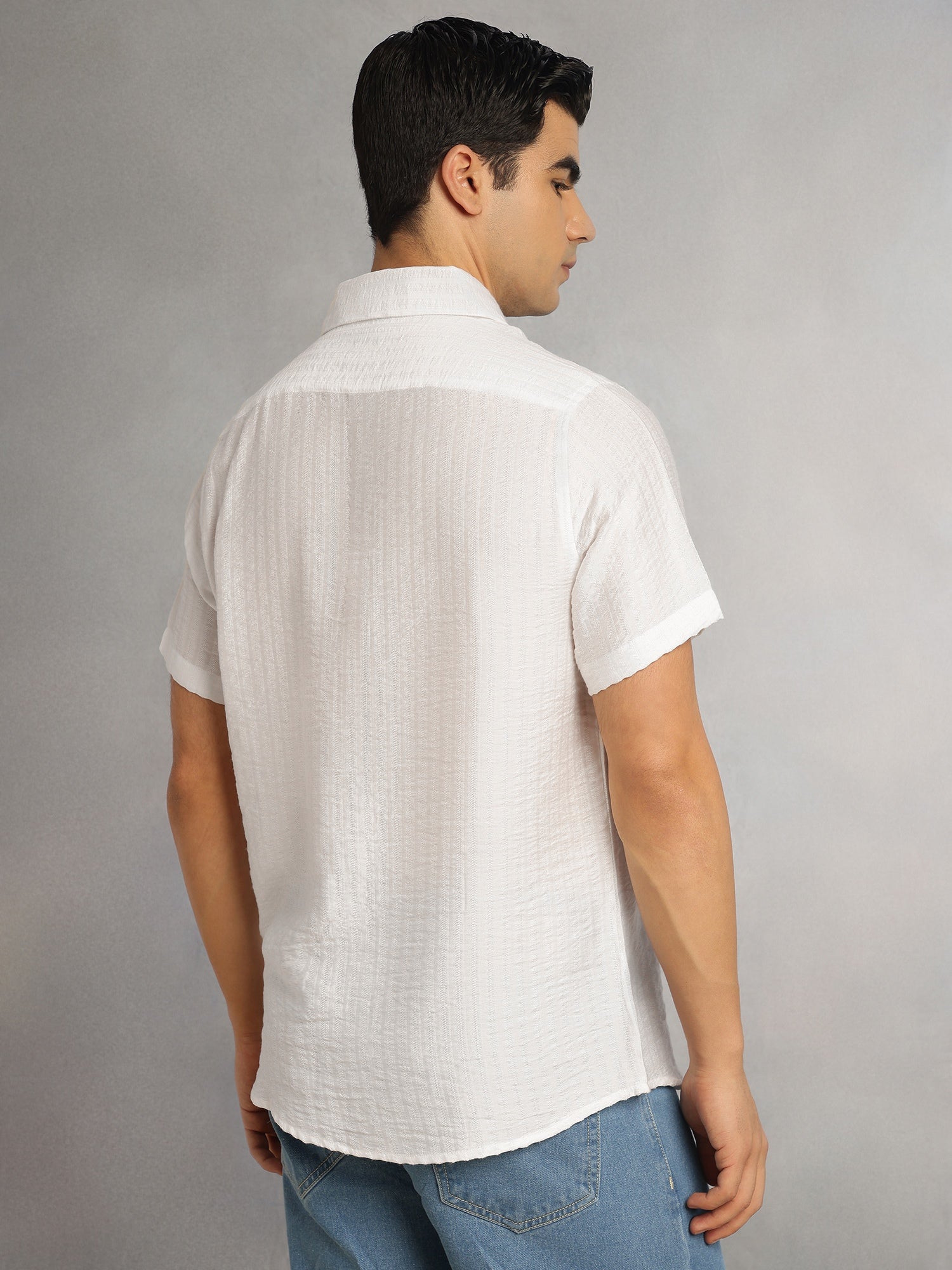 Thomas Scott Men White Regular Fit Short Sleeves Spread Collar Textured Polyester Casual Shirt