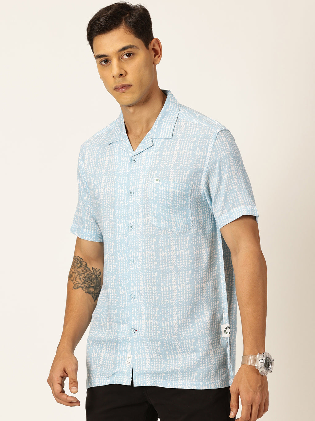 Thomas Scott Men Aqua Regular Fit Short Sleeves Cuban Collar Abstract Printed Casual Shirt