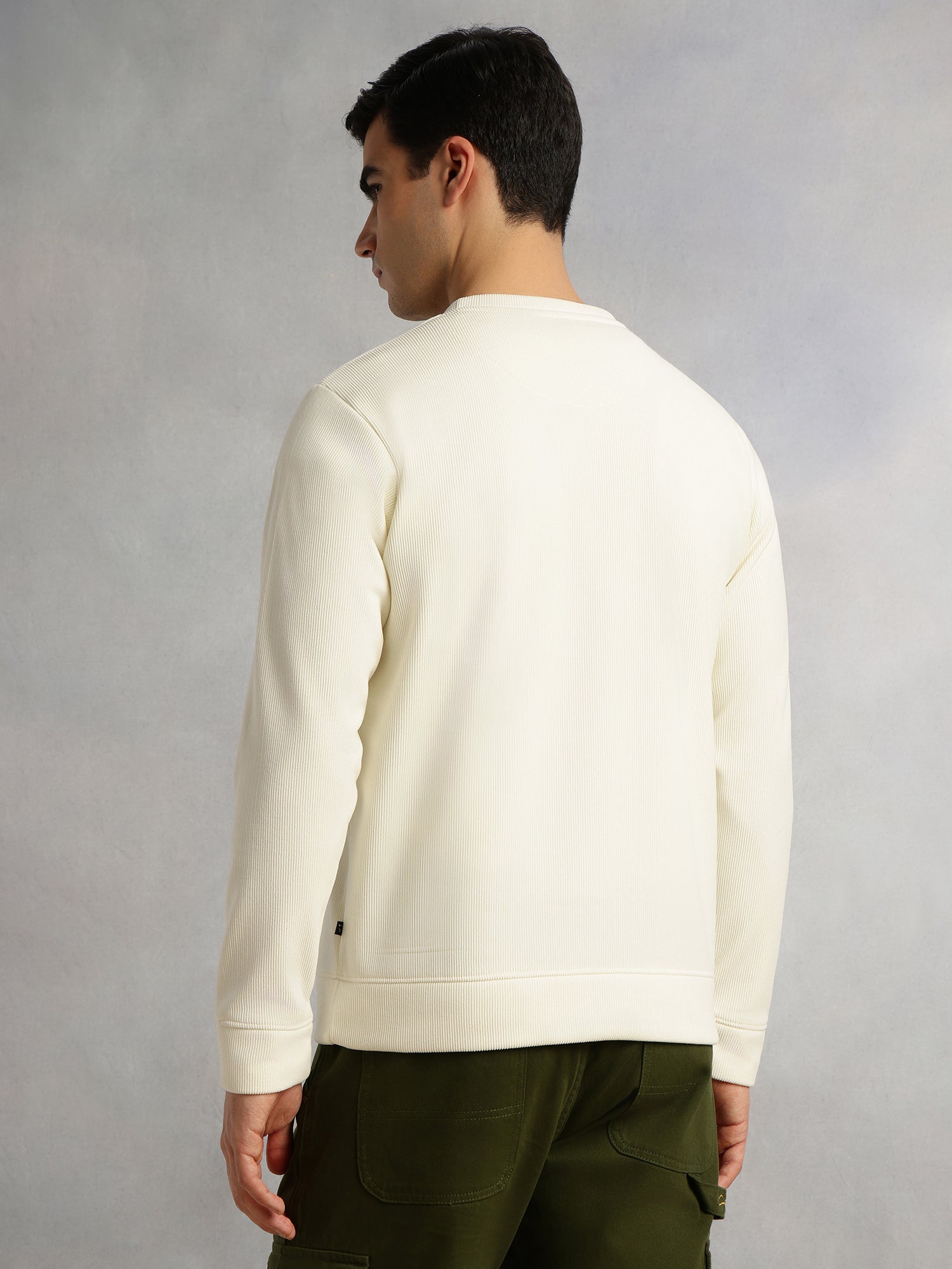 Thomas Scott Men White Regular Fit Long Sleeves Round Neck Solid Polyester Pullover Sweatshirt