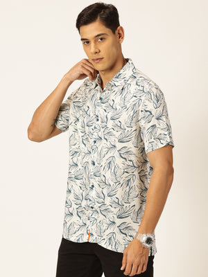 Medium Blue Regular Fit Short Sleeves Spread Collar Tropical Printed Casual Shirt For Men