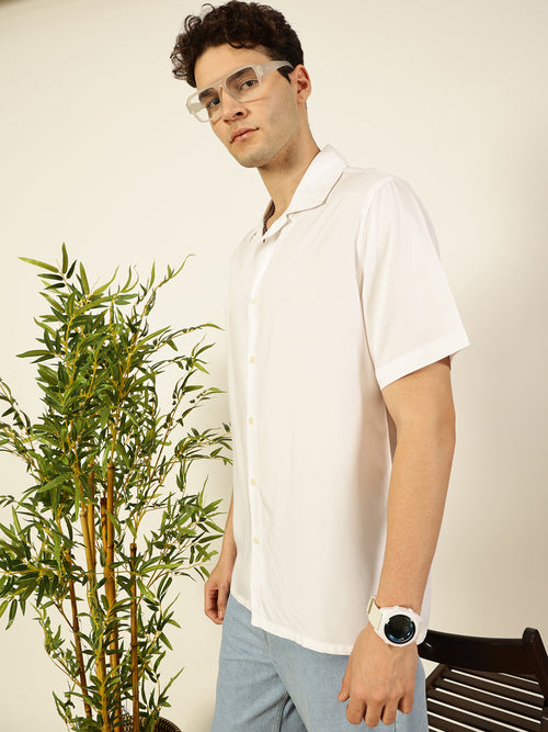 Thomas Scott Men White Short Sleeves Oversized Fit Solid Cuban Collar Viscose Casual Shirt