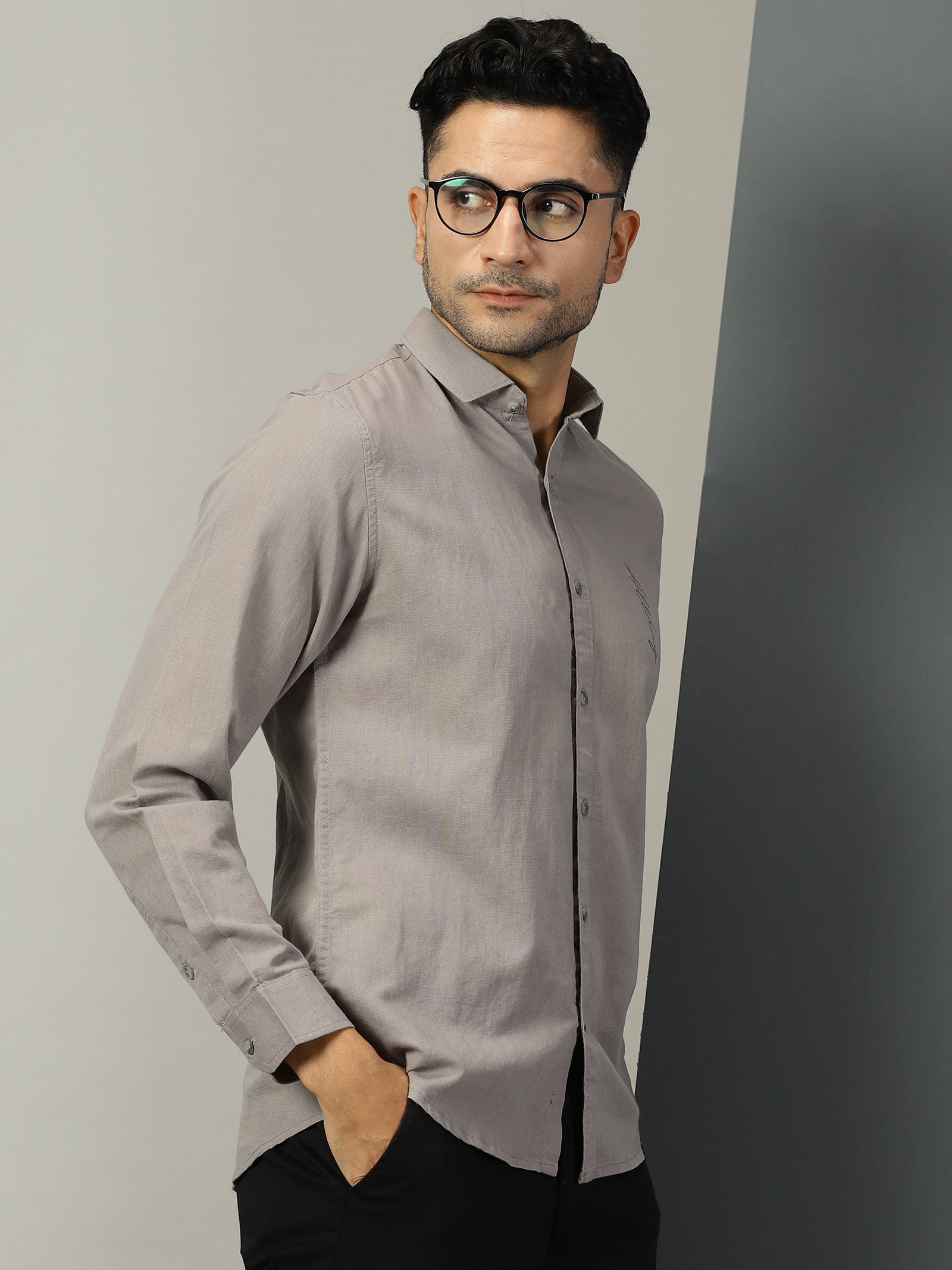 Thomas Scott Men Grey Regular Fit Long Sleeves Spread Collar Solid Cotton Linen Casual Shirt