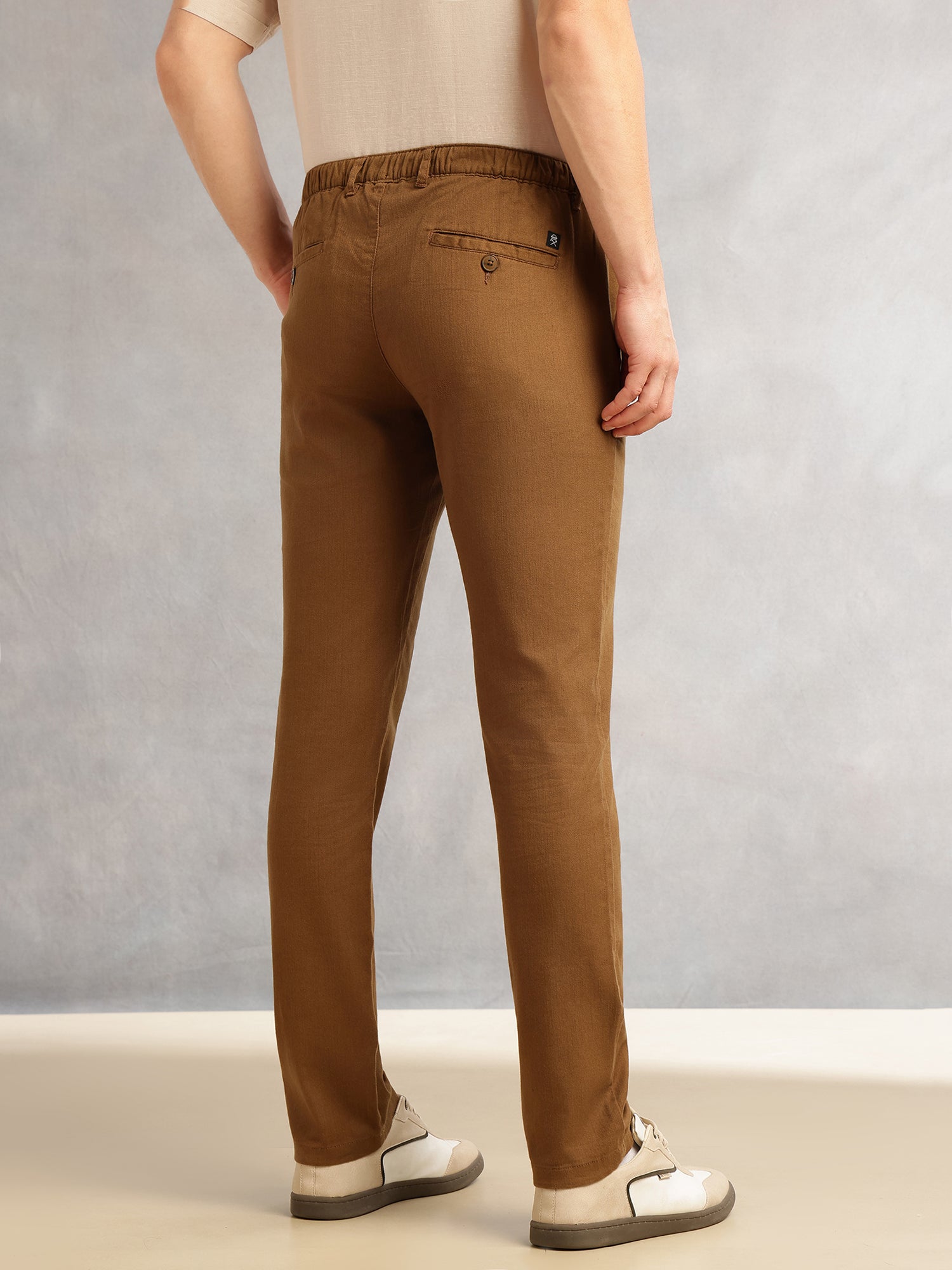 Thomas Scott Men Brown Straight Fit Mid-Rise Solid 4 Pockets Woven Chinos Trouser