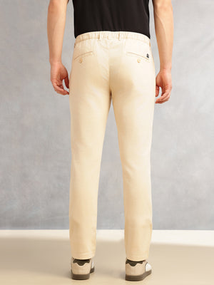 Thomas Scott Men Cream Straight Fit Mid-Rise Solid 4 Pockets Woven Chinos Trouser
