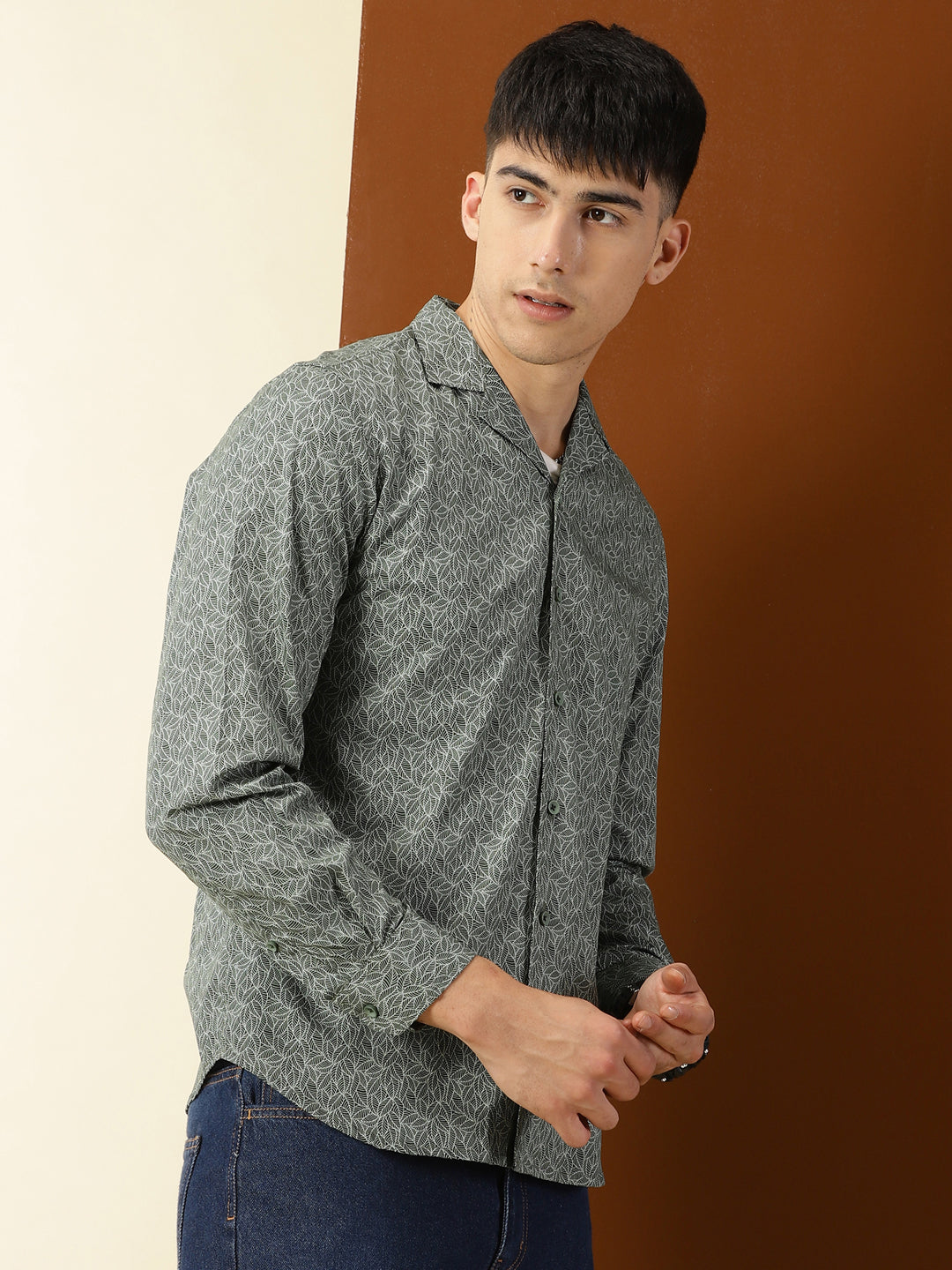 Thomas Scott Men Green Regular Fit 100% Cotton Floral Printed Casual Shirt with Long Sleeves & Cuban Collar