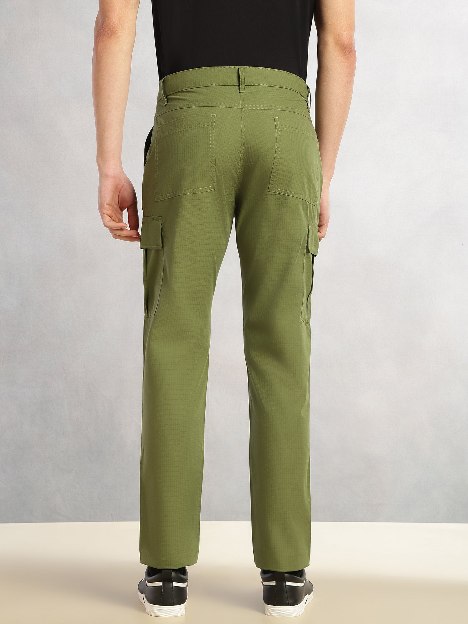 Thomas Scott Men Green Cricket Club Collection Relaxed Fit Mid-Rise 100% Cotton Woven Cargo Trouser