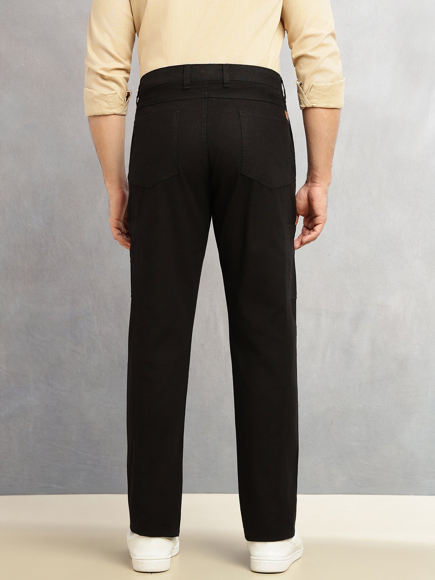 Thomas Scott Men Black Smart Straight Fit Mid-Rise Solid 6-Pocket Design Woven Cargo Trouser