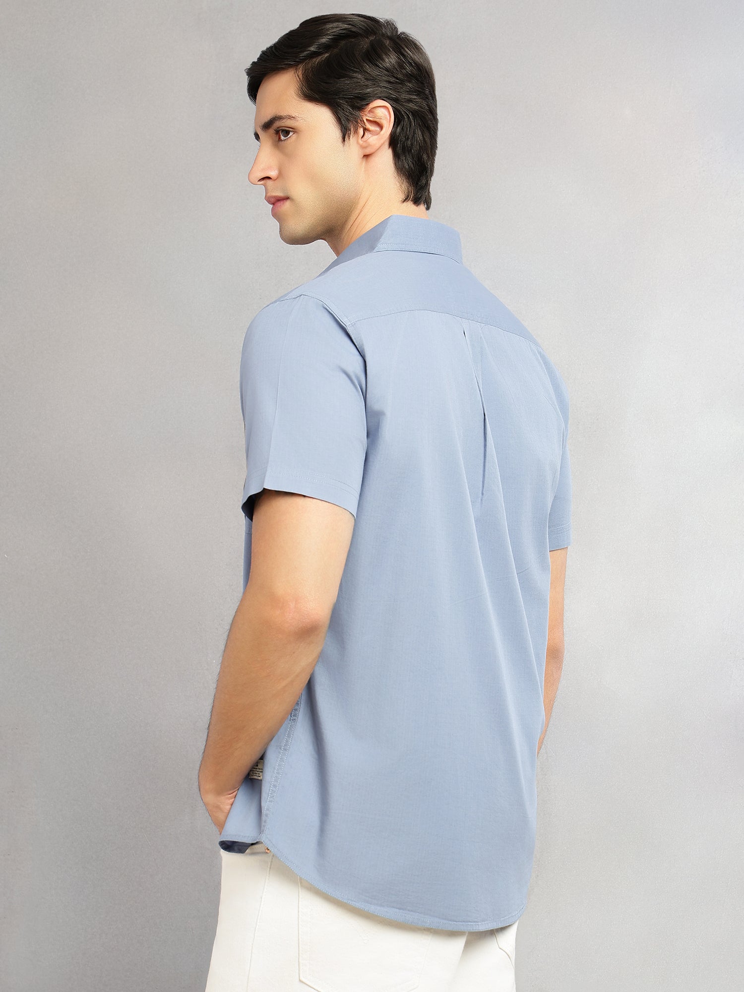 Thomas Scott Men Blue Cricket Club Collection Slim Fit Short Sleeve Spread Collar 2 Flap Pockets Solid Design Cotton Twill Casual Shirt