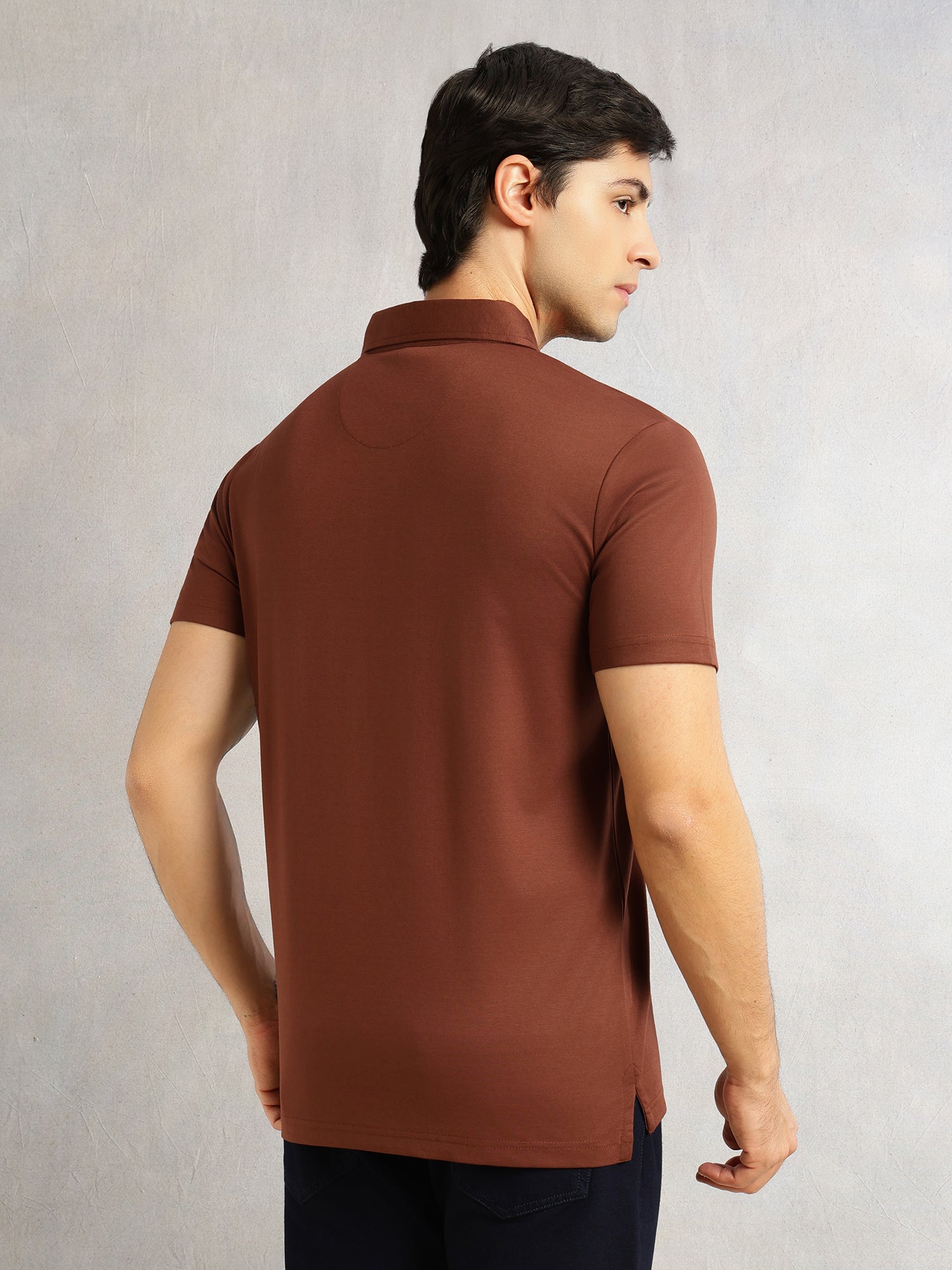 Thomas Scott Men Coffee Brown Regular Fit Short Sleeves Viscose Rayon Solid Knitted Polo Collar Performance Tshirt