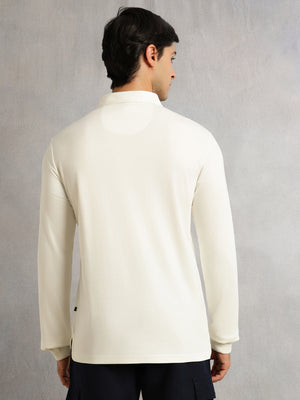 Thomas Scott Men Off White Regular Fit Long Sleeves Solid Viscose Rayon Knitted Polo Collar Performance Tshirt