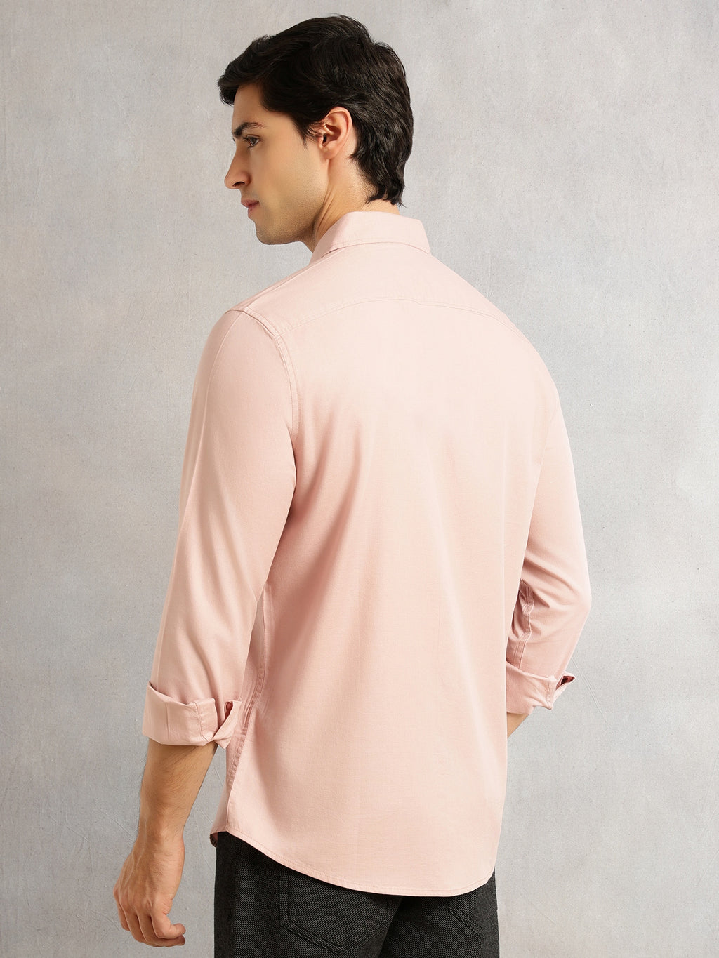 Thomas Scott Men Pink Slim Fit Long Sleeves Solid Spread Collar 100% Cotton Twill Casual Shirt