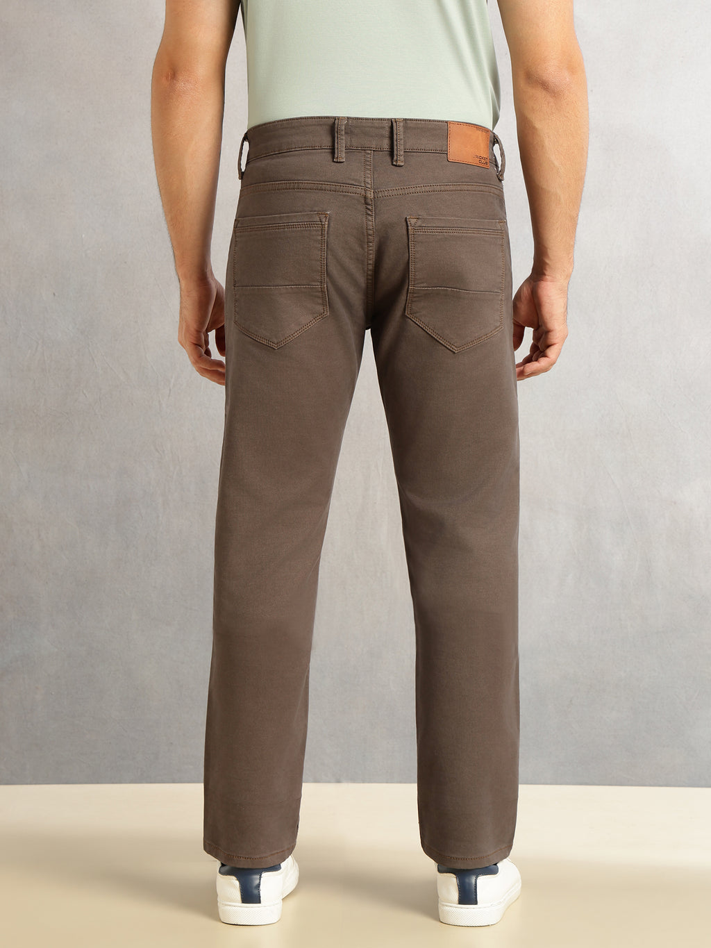 Thomas Scott Men Dark Olive Cricket Club Collection Straight Fit Mid-Rise Medium Shade Stretchable Jeans-Clean Look, 5 Pocket Design