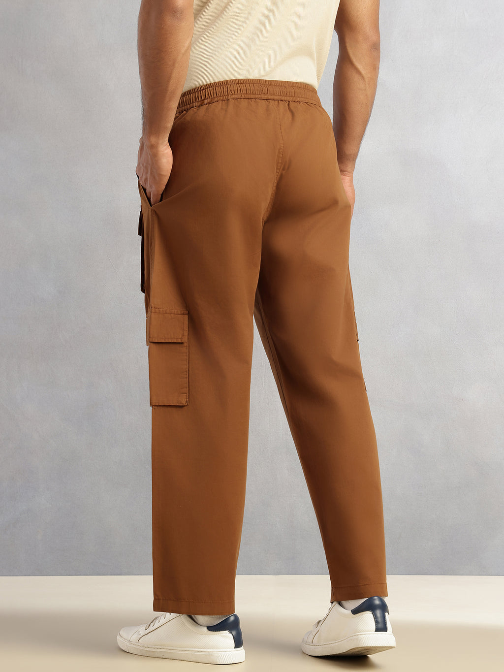 Thomas Scott Men Brown Relaxed Loose Fit 100% Cotton Solid Drawstring Closure Woven Cargo Trouser