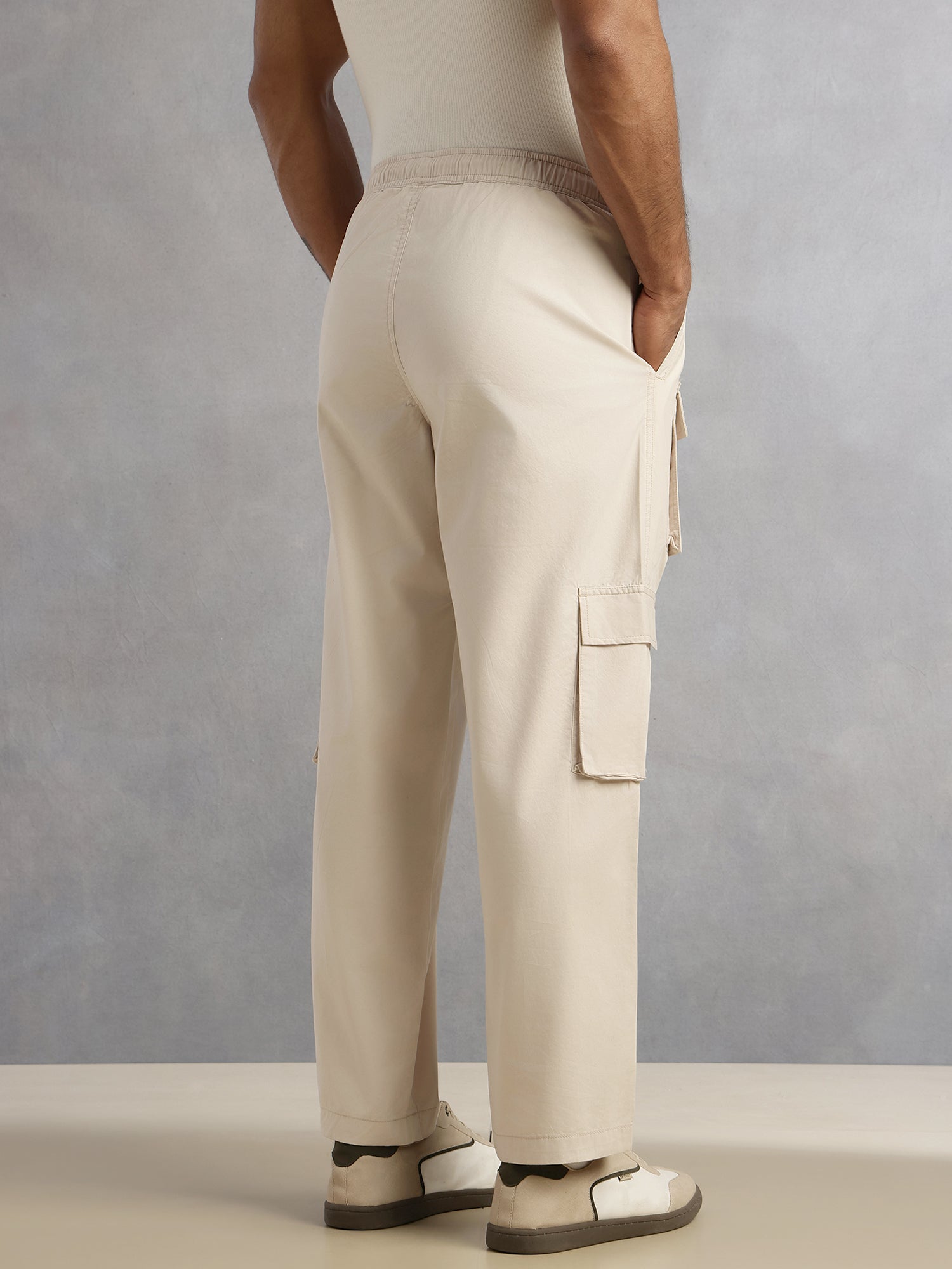 Thomas Scott Men Cream Relaxed Loose Fit 100% Cotton Solid Drawstring Closure Woven Cargo Trouser