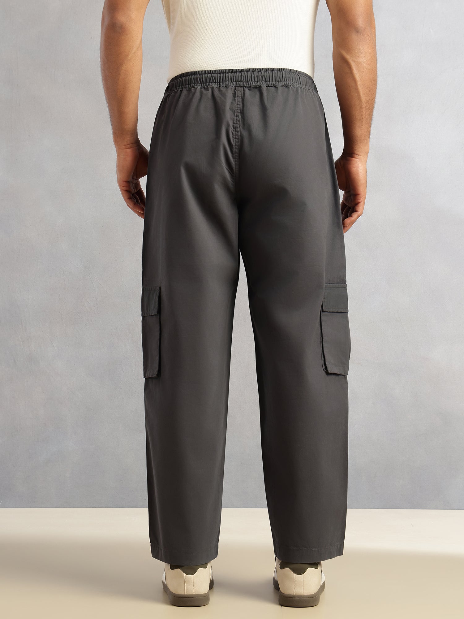Thomas Scott Men Dark Grey Relaxed Loose Fit 100% Cotton Solid Drawstring Closure Woven Cargo Trouser
