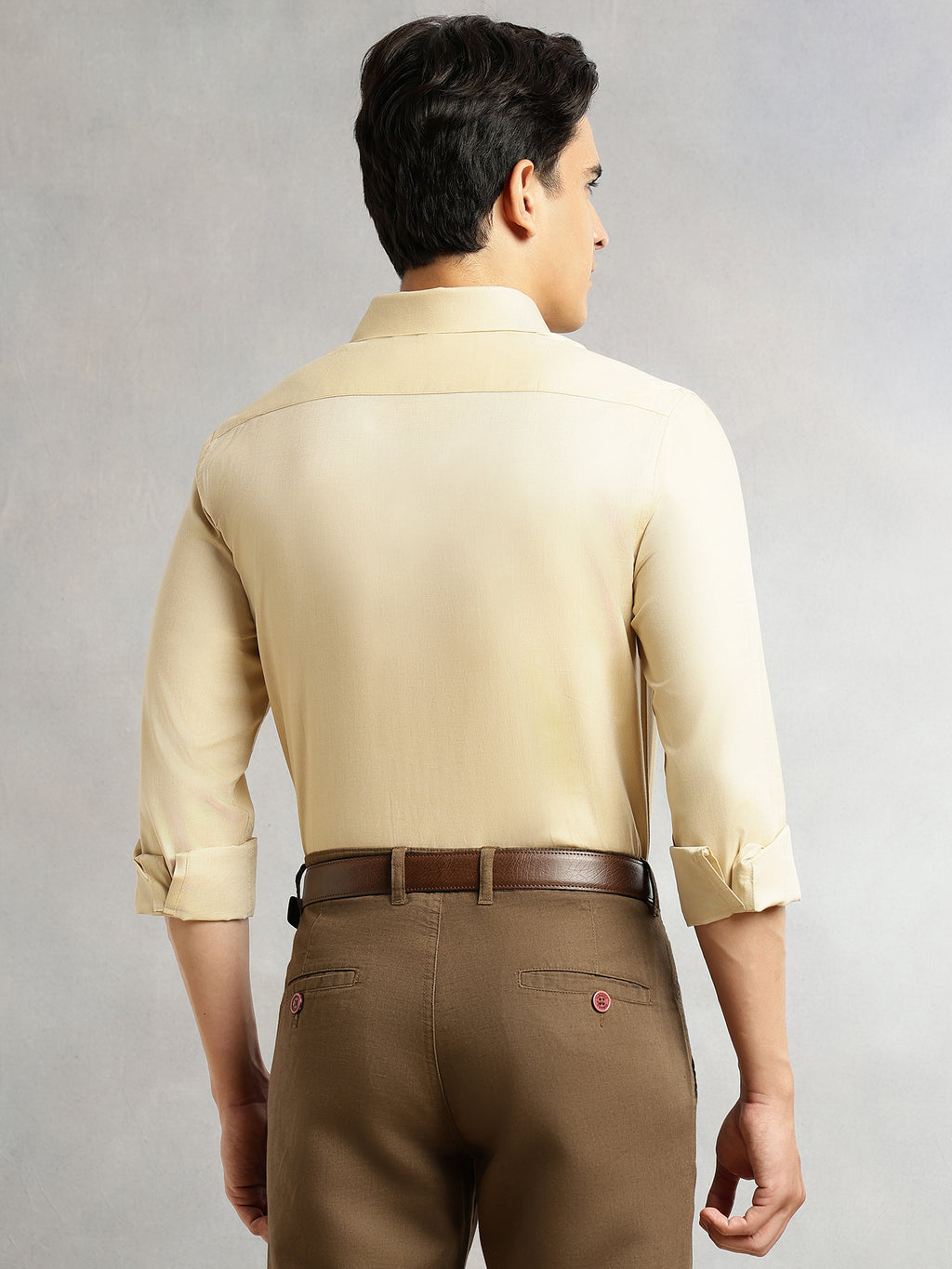 Thomas Scott Men Beige Regular Fit Long Sleeves Spread Collar with Contrast Fabric Solid 100% Cotton Formal Shirt