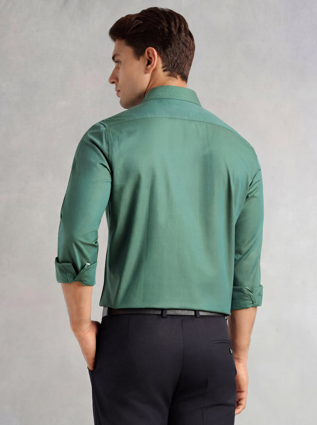 Thomas Scott Men Green Regular Fit Long Sleeves Spread Collar with Contrast Fabric Solid 100% Cotton Formal Shirt