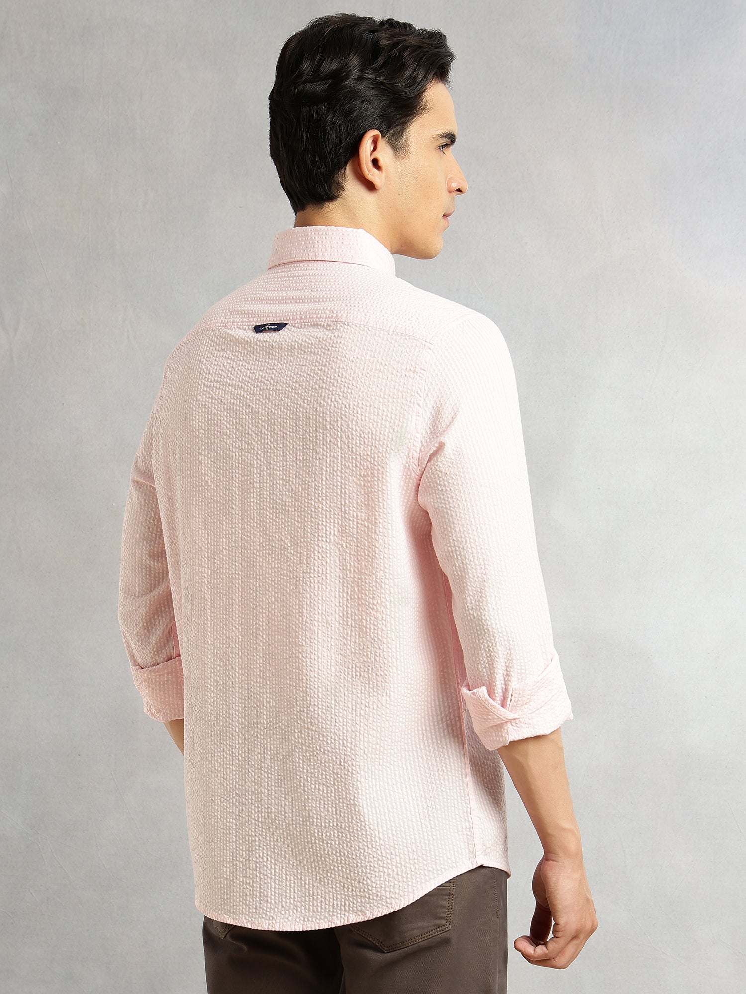 Thomas Scott Men Pink Premium Slim Fit Long Regular Sleeves Button-Down Collar Pinstripes 100% Cotton Seersucker Casual Shirt