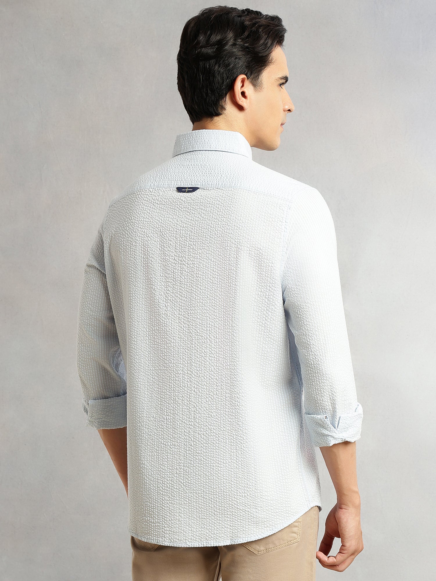 Thomas Scott Men Sky Blue Premium Slim Fit Long Regular Sleeves Button-Down Collar Pinstripes 100% Cotton Seersucker Casual Shirt