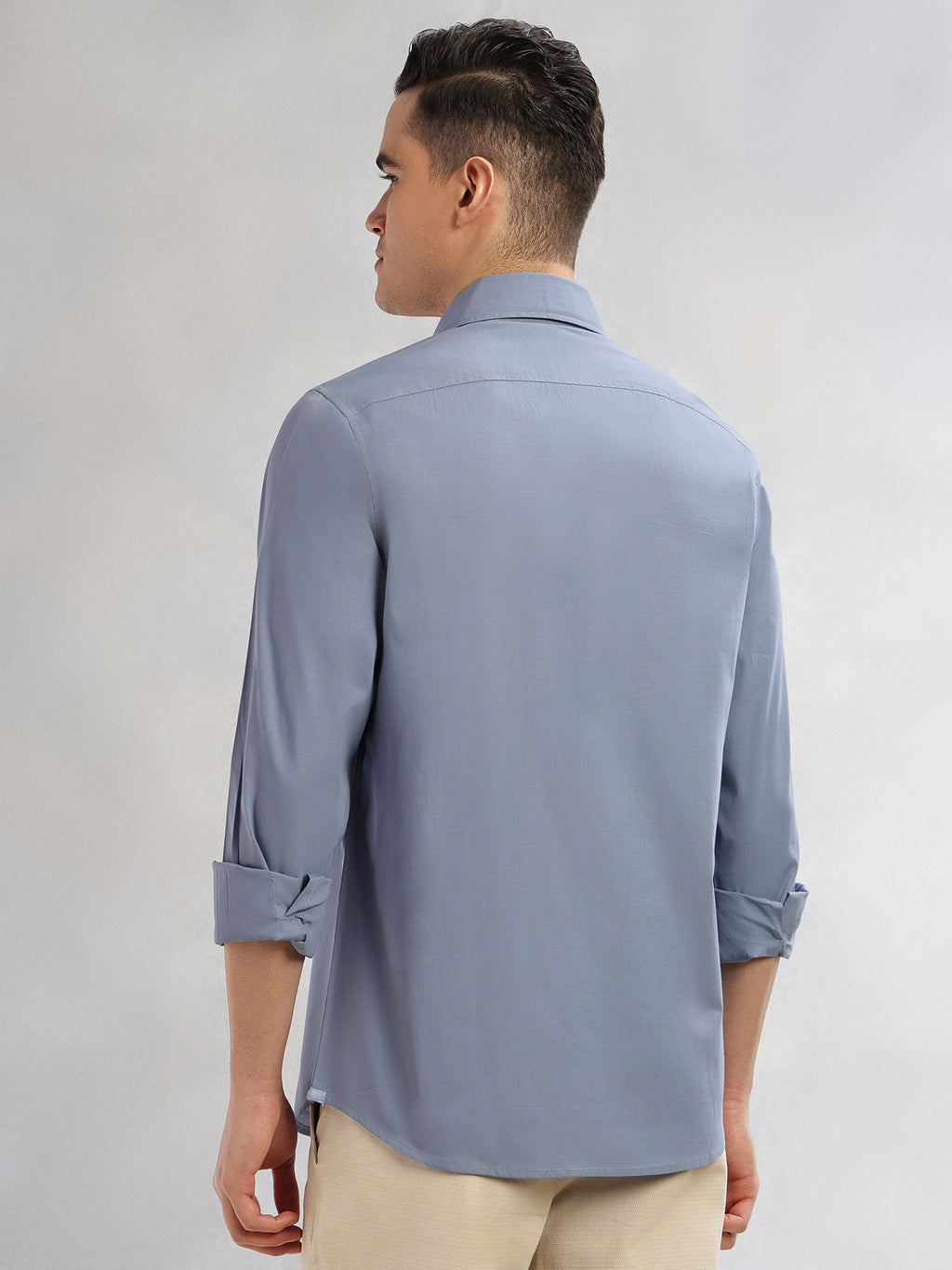 Thomas Scott Men Mid Blue Cricket Club Collection Slim Fit Long Sleeves Spread Collar Solid Cotton Casual Shirt