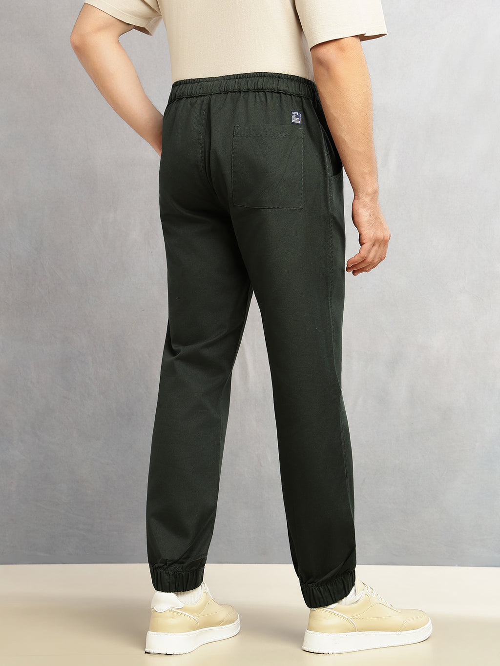 Thomas Scott Men Bottle Green Cricket Club Collection Regular Fit Mid-Rise Woven Joggers with Drawstring & 4 Utility Pockets