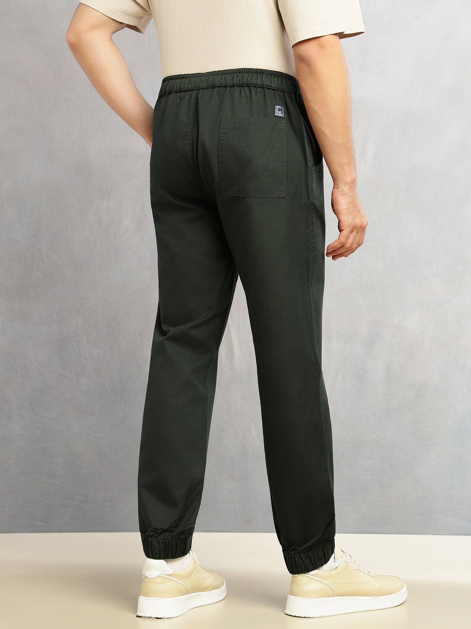 Thomas Scott Men Bottle Green Cricket Club Collection Regular Fit Mid-Rise Woven Joggers with Drawstring & 4 Utility Pockets