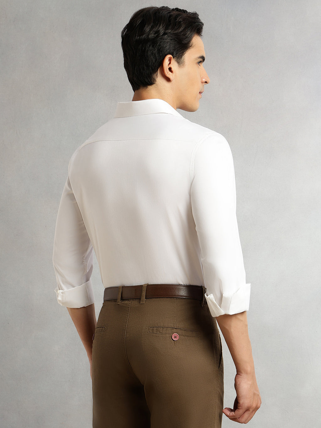 Thomas Scott Men White Regular Fit Long Sleeves Spread Collar Solid 100% Cotton Formal Shirt